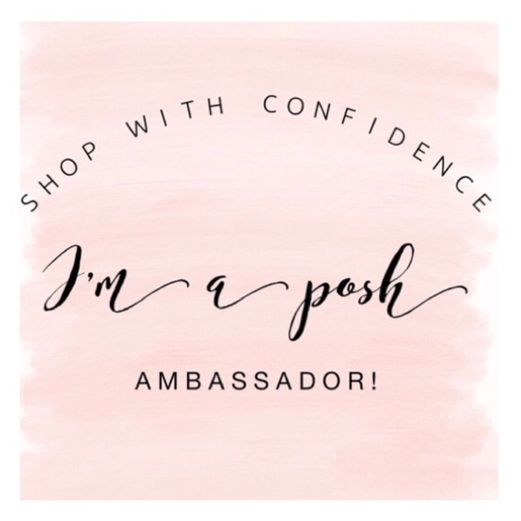 Meet Your Posher/Buyer - Picture 3 of 8